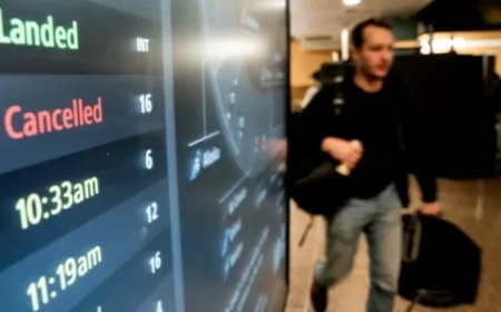 Airlines Cancel Hundreds of Flights, Causing Major Weekend Travel Delays
