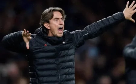 Tottenham vs Man Utd: Thomas Frank Urged to Drop Richarlison