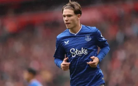 David Moyes Discusses Tyler Dibling’s Dilemma and Striker Challenges