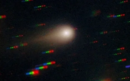 ‘UFO Emits Seven Glowing Jets Near the Sun’