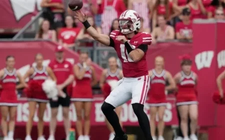 Wisconsin Names Danny O’Neil Starting QB Against Washington