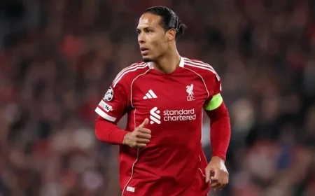 Arne Slot Advises Virgil van Dijk on Wayne Rooney Dispute