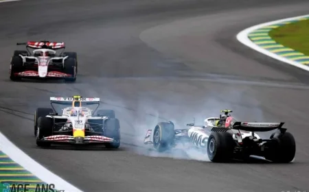 Bearman and Lawson Penalized for Sprint Race Clashes with One-Point Each