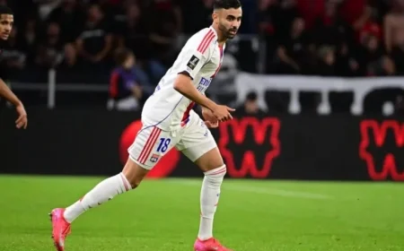 Rachid Ghezzal Leads OL as False Nine Against PSG