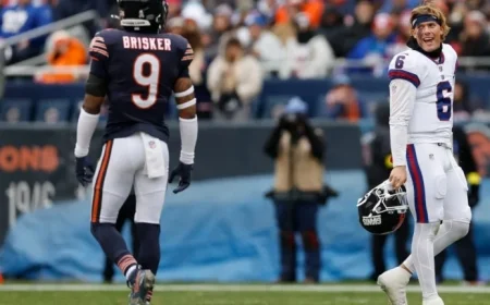 Jaxson Dart’s Second Rushing Touchdown Powers Giants in Chicago