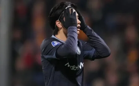 Sterk Go Ahead Defeats Feyenoord; PSV Claims Eredivisie Top Spot