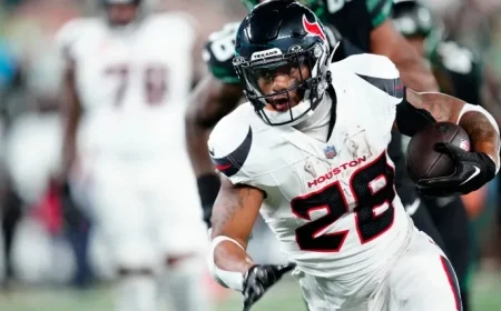 Joe Mixon’s Season in Doubt as Texans RB Faces Mystery Injury