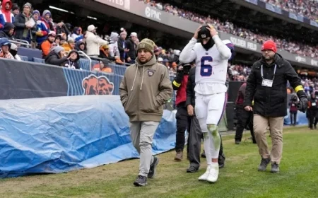 Giants’ QB Jaxson Dart Concussed in Game Against Bears