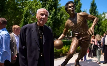 Legendary NBA Figure Lenny Wilkens Passes Away at 88