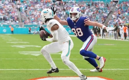 Bills Offense Falters in 30-13 Loss to Dolphins: Analyzing the Setback