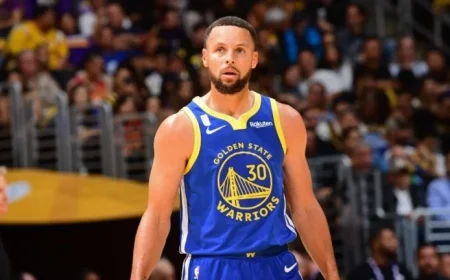Curry Misses Third Consecutive Game Due to Illness