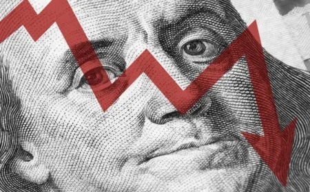 Billionaire Michael Burry Warns Investors: AI Boom Precedes Stock Market Shift