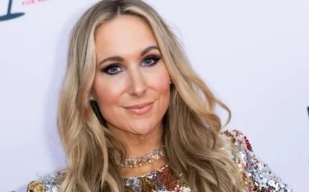 Nikki Glaser’s ‘SNL’ Monologue Divides Fans with Provocative Humor