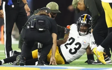 Steelers’ Darius Slay Leaves Chargers Game Due to Concussion