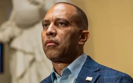 Democratic and Republican Leaders Intensify Health Care Battle Amid Ongoing Shutdown