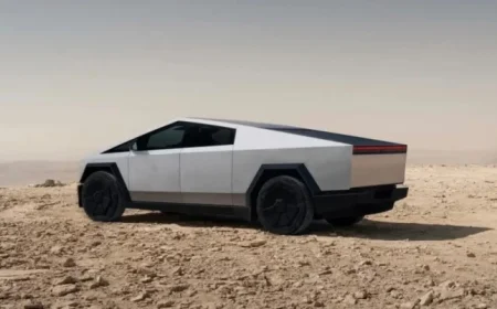 Tesla’s Cybertruck Program Leader Departs Company