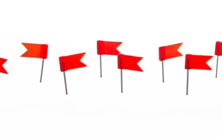 S&P 500 Alert: 8 Red Flags and 3 Profit Strategies for Market Decline