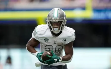 Kim and McMillan Propel Eastern Michigan to 27-21 Victory Over Bowling Green