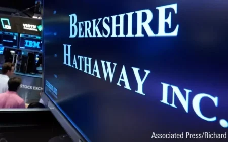 Is Berkshire Hathaway Stock a Buy, Sell, or Fair Value Post-Earnings?
