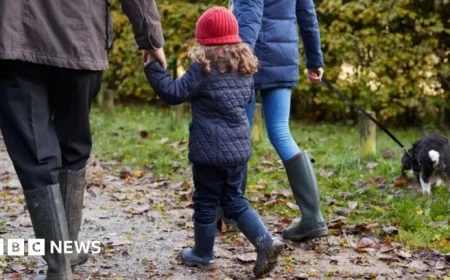 HMRC Begins Review of Thousands of Suspended Child Benefit Payments