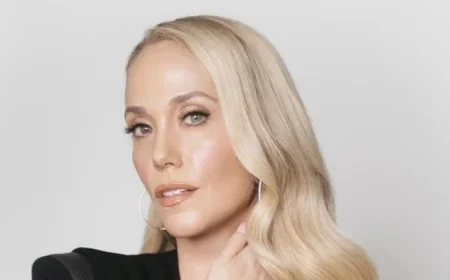 Elizabeth Berkley Reclaims Spotlight with Reflections on ‘Showgirls’