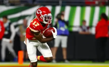 Bills Acquire Veteran Receiver from Playoff Rival