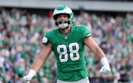 MNF Week 10 DraftKings Showdown: Dallas Goedert vs. Luke Musgrave Strategy