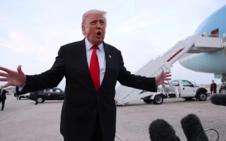 Trump Pressures Unpaid Air Traffic Controllers to Resume Work