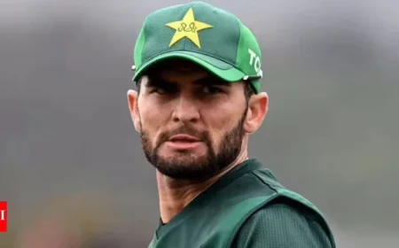 Pakistan Captain Afridi Warns Team Ahead of Sri Lanka ODIs