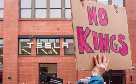 Anti-Elon Musk Group Plans Major Tesla Campaign for Nov 15