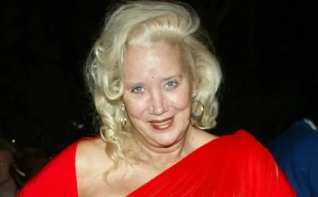 Sally Kirkland, Oscar-Nominated Star of Anna and Familiar Face from Bruce Almighty, Dies at 84