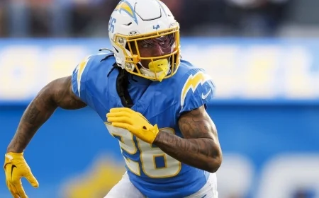 Asante Samuel Jr. Signs with Steelers After Medical Clearance; Legacy of Asante Samuel Sr. Looms as Cornerback Seeks Comeback