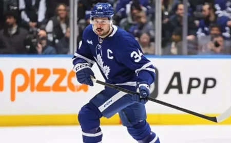 Maple Leafs’ Matthews Exits Early in Second Period Against Bruins