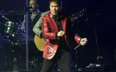 Cliff Richard Shines in ‘Can’t Stop Me Now Tour’ Live Photos