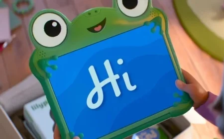 Toy Story 5 Teaser Showcases Tablet Threatening the Toys