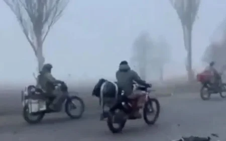 Moscow Discloses UK Call; Troops Enter Key City in ‘Mad Max’ Style