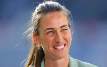 Jill Scott Advocates Self-Belief: Rejecting Judgment Based on Appearance