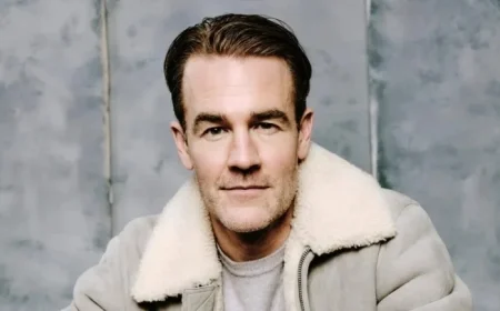 James Van Der Beek Auctions ‘Dawson’s Creek’, ‘Varsity Blues’ Memorabilia