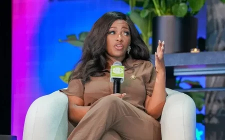 Far-Left Leader Splurges Campaign Funds on Luxury Hotels, Premium Limo Services