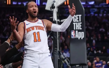 Jalen Brunson Exits on Crutches After Knicks’ Loss to Magic