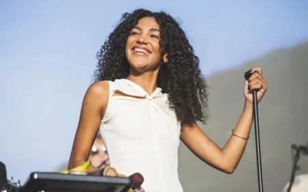 Discover Olivia Dean’s Best Songs Before Her SNL Musical Debut