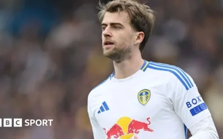 Sheffield United Negotiates with Striker Bamford