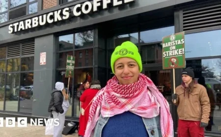 Starbucks Union Workers Strike on High-Demand Red Cup Day