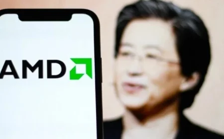 Top Analyst Highlights Undervalued Long-Term Potential of AMD Stock