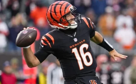 Week 11 NFL Fantasy 2025: Quarterback Picks and Benches