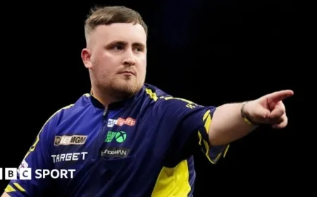 Luke Littler Advances to Grand Slam of Darts Quarterfinals After van Gerwen Exits