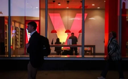Verizon Considers 20,000 Layoffs Amid New CEO Leadership