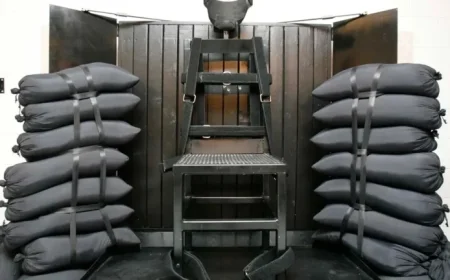 “Killer Who Taunted Police with Blood Message Faces Firing Squad”