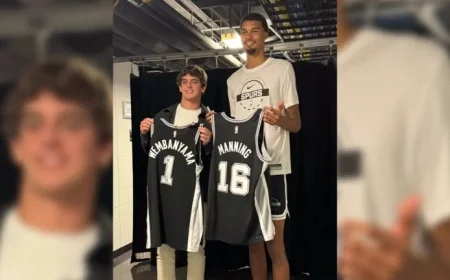Arch Manning and Victor Wembanyama Swap Jerseys at Texas CFB-Spurs Meetup