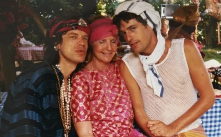 Lady Glenconner’s Collection, Including Elizabeth II’s Gift, Up for Auction